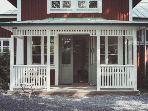 . Folk och Fä