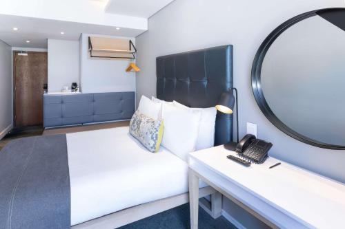 StayEasy Cape Town City Bowl