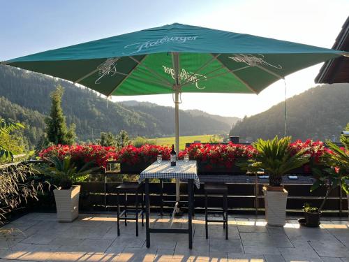 Superior One-Bedroom Apartment with Balcony