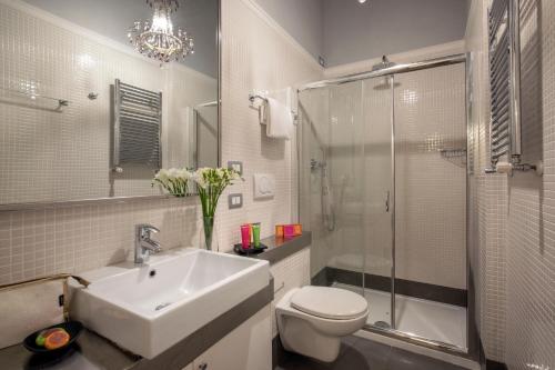 The Inn at the Spanish Steps - image 3