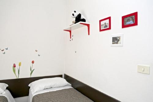 Two-Bedroom Apartment D16 image 8