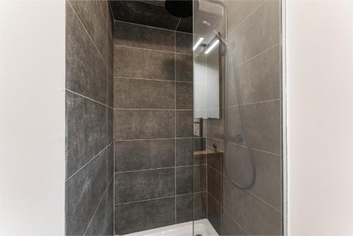 Deluxe Quadruple Room image 1