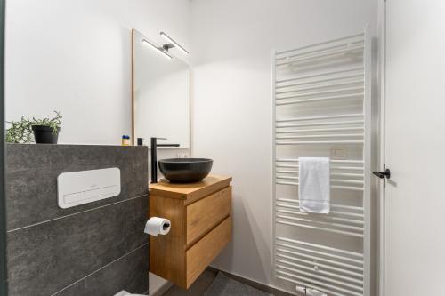 Double Room image 3