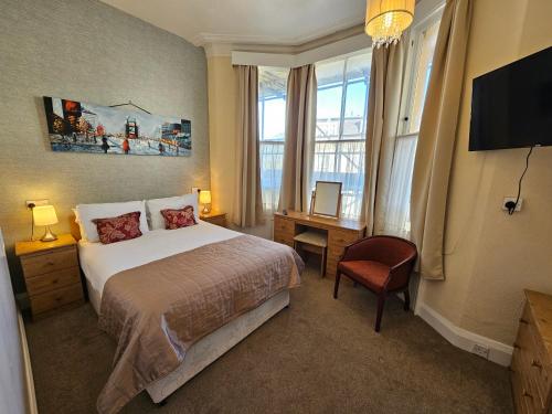 Rivelyn Hotel Bar & Restaurant in Scarborough