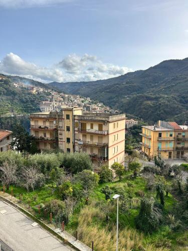 Skats, CASA VACANZE Sant'Angelo di Brolo in Sant' Angelo di Brolo