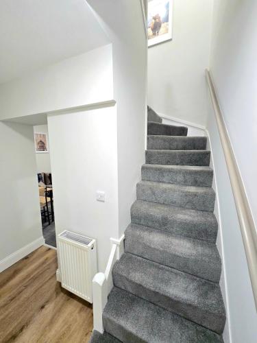 3-Bed Home in Glasgow, Glasgow (photo 11)
