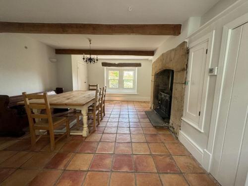 Seadmed, Prior Hall Farm Cottage - 3 bedroom luxury cottage in center of Malham in Malham