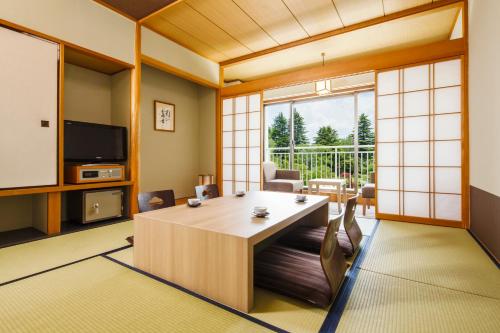 Moderate Japanese-Style Room with Mt.Fuji View