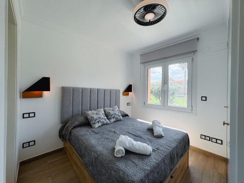 Coraline by Midelisa