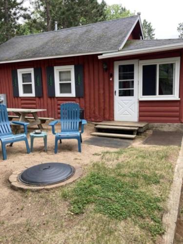 Lake Breeze Loons Landing Resort Cabin 4 Lake Breeze Loons Landing Resort Cabin 4