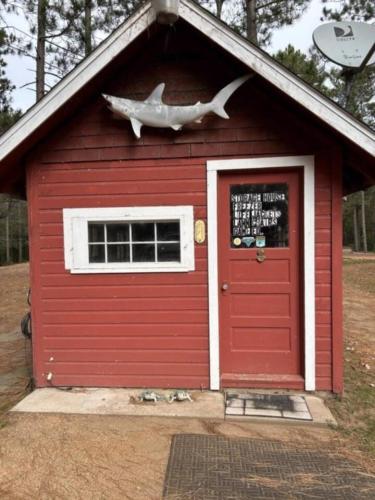 Lake Breeze Loons Landing Resort Cabin 4 Lake Breeze Loons Landing Resort Cabin 4