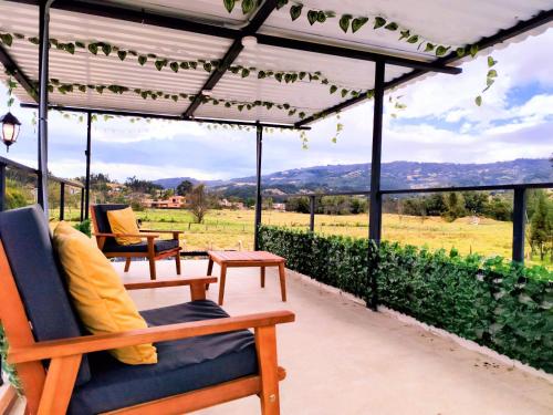 Romántico Glamping tipo contenedor con Jacuzzi cerca al lago de Paipa (Romantico Glamping tipo contenedor con Jacuzzi cerca al lago de Paipa) in Canocas