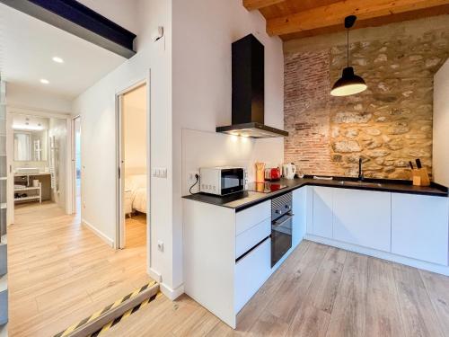 Ganganell Àtic. Apartamento con terraza en Besalú (Ganganell Atic. Apartamento con terraza en Besalu) in Besalu