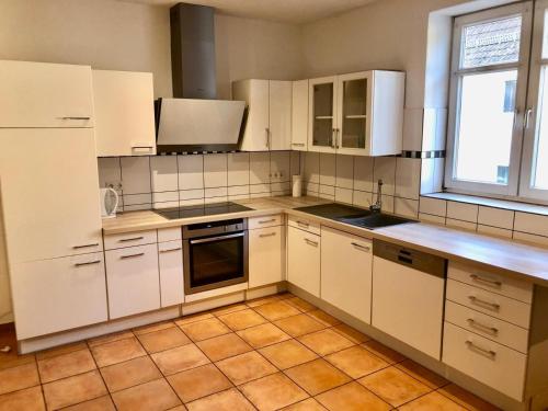 # PREMIUM # Monteur-Paradies Baden, Hüffenhardt (fotografie 10)