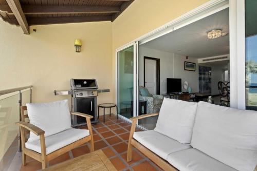 Beachfront - Eagle Beach - Sapphire 2BR condo E322, Palm-Eagle Beach (foto 4)