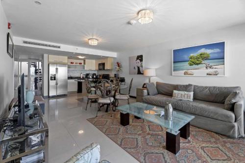 Beachfront - Eagle Beach - Sapphire 2BR condo E322, Palm-Eagle Beach (foto 9)