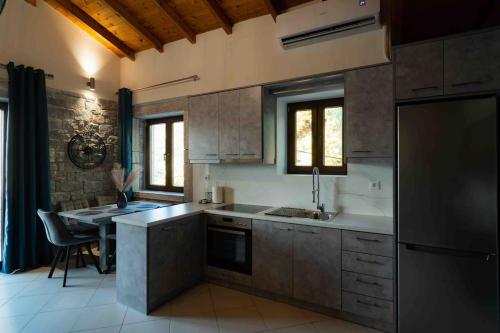 Modern Loft at Kalogria Beach Modern Loft at Kalogria Beach