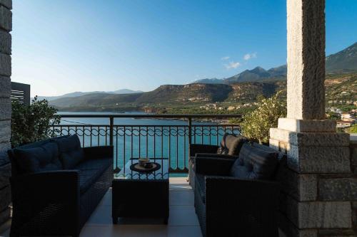 Modern Loft at Kalogria Beach Modern Loft at Kalogria Beach