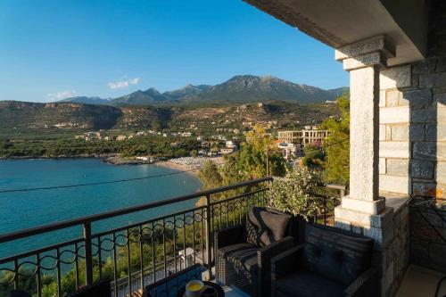 Modern Loft at Kalogria Beach Modern Loft at Kalogria Beach