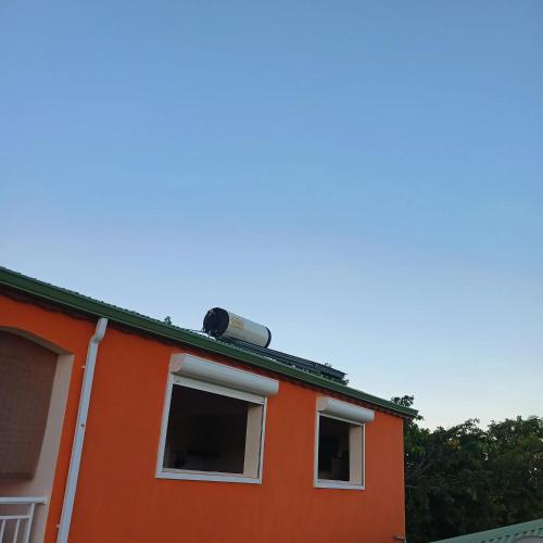 Charmante maison de vacances avec vue sur la mer à Le Gosier - image 9