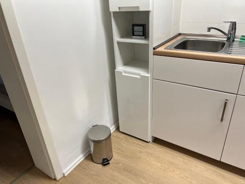 Modernes Untergeschoss-Apartment, Hannover (photo 8)
