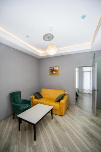 North Hotel in Chilegir