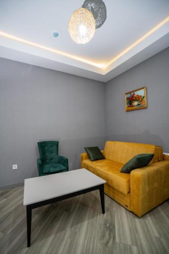 North Hotel in Chilegir