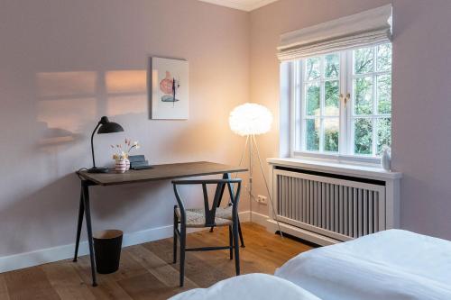 Apartment with Terrace image 10