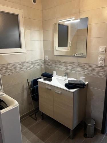 Charming new independent apartment in a quiet area in Saint-Pardoux-la-Rivière