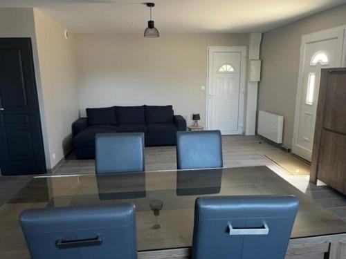 Charming new independent apartment in a quiet area in Saint-Pardoux-la-Rivière