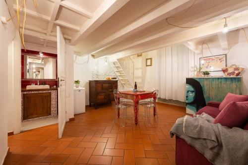 Keys of Italy - Laura 34 - Monolocale soppalcato centrale e silenzioso