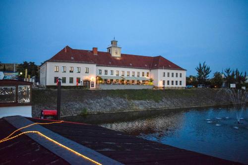 Restaurant und Pension Alberthafen in Dresden, Deutschland