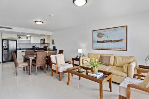 Beachfront - Brisas del Mar 2BR condo - E324, Palm-Eagle Beach (zdjęcie 5)