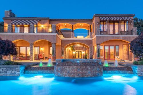 Mira Vista Vineyard Estate in Wellsona