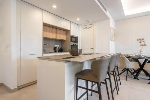 Coastside gem with terrace REMS, Fuengirola (photo 6)