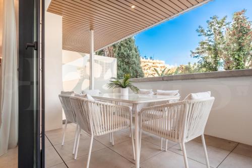 Coastside gem with terrace REMS, Fuengirola (photo 8)