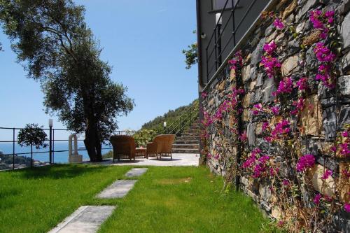 Villa nel verde con vista mare, Rapallo gîte à louer Cerisola