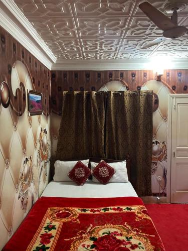 . Indus Hotel