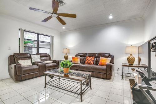 Modern Coral Springs Home Close to Everglades! in Coral Springs, USA