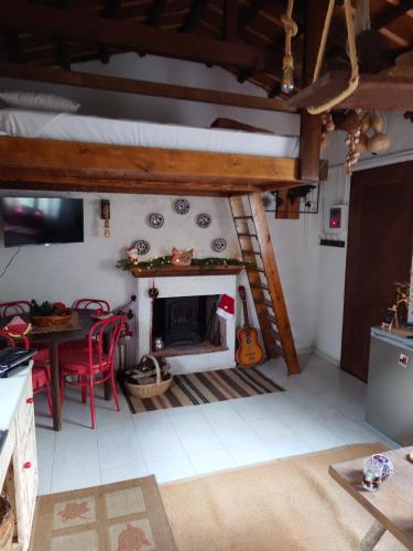 Sol's Place in Kedro (Lesvos)
