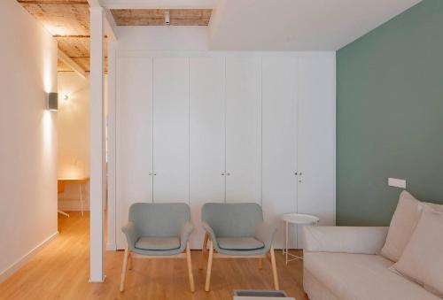 Patio de Caveda Izda