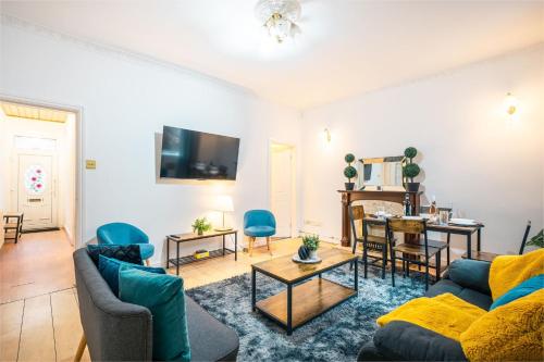 Rochdale Retreat - Spacious 4-Bed House 8 beds gîte à louer Rochdale