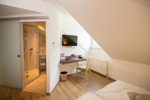 Dollinger, Innsbruck (photo 9)