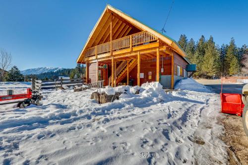 Private Hot Tub & Mtn Views: Garden Valley Apt! in Crouch