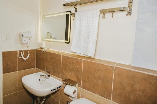 Apartment image 8