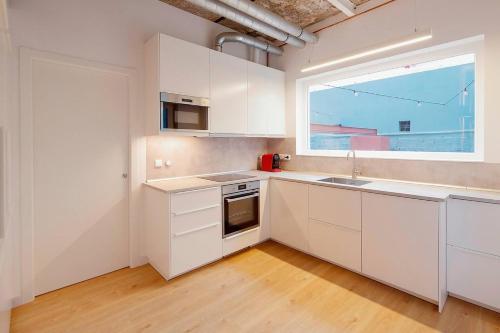 Patio de Caveda Dcha