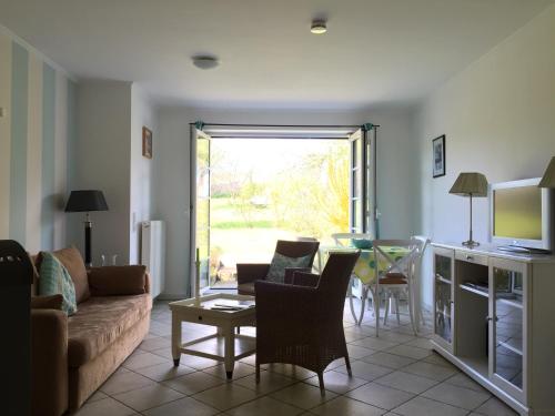 Alte Fischerkate und Mowennest in Gager / Rugen