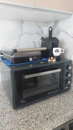 Appartement Spacieux avec Balcon, Vue Nature, 2 Chambres et Wi-Fi Gratuit Appartement Spacieux avec Balcon, Vue Nature, 2 Chambres et Wi-Fi Gratuit