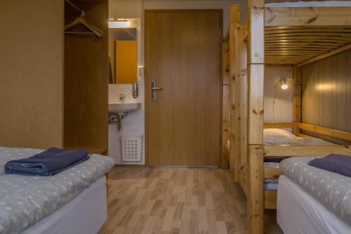 Vogar Travel Service - image 4