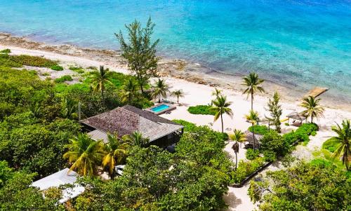 Aed, Featherstone Upstairs Apartment, Cayman Brac in The Moorings
